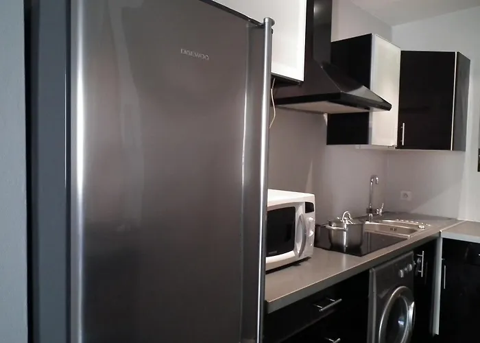 公寓 Coeur Vieil Plages A Pied 昂蒂布